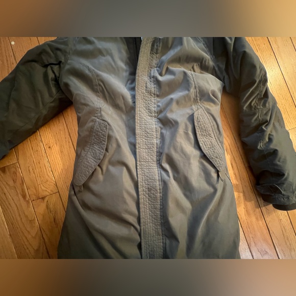 TNA summit parka - Picture 10 of 14